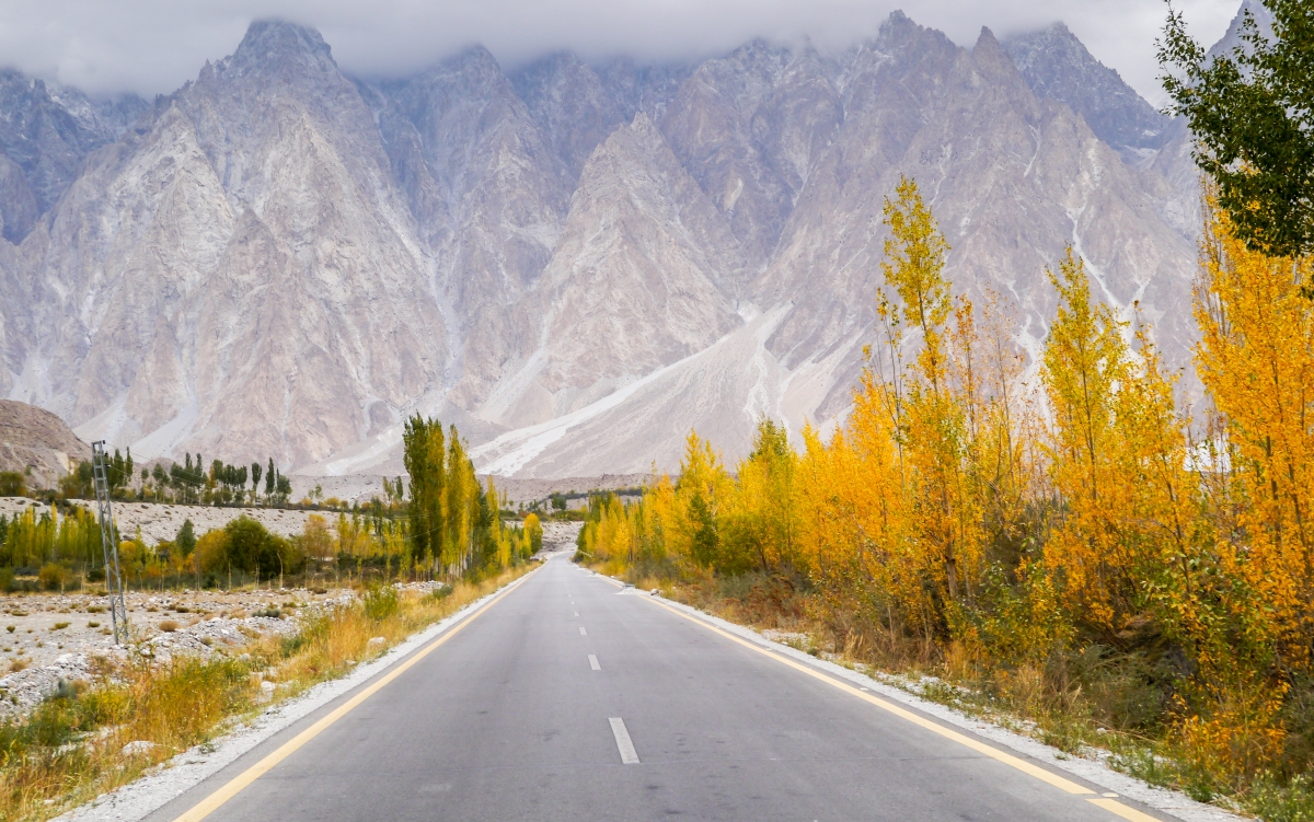 pierwszy-kontakt-z-karakorum-highway