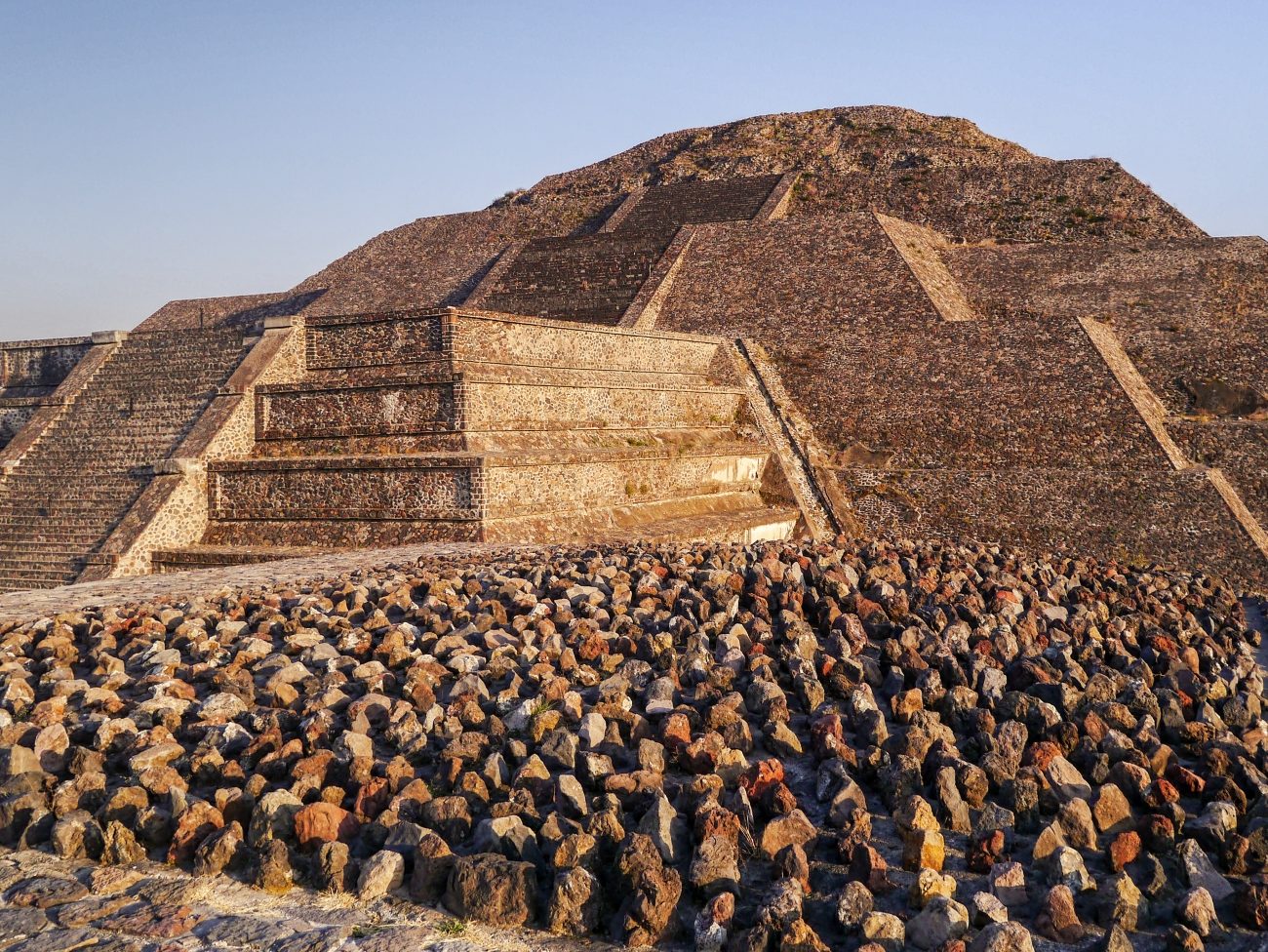 teotihuacan-odwiedz-jedna-z-najwiekszych-piramid-swiata