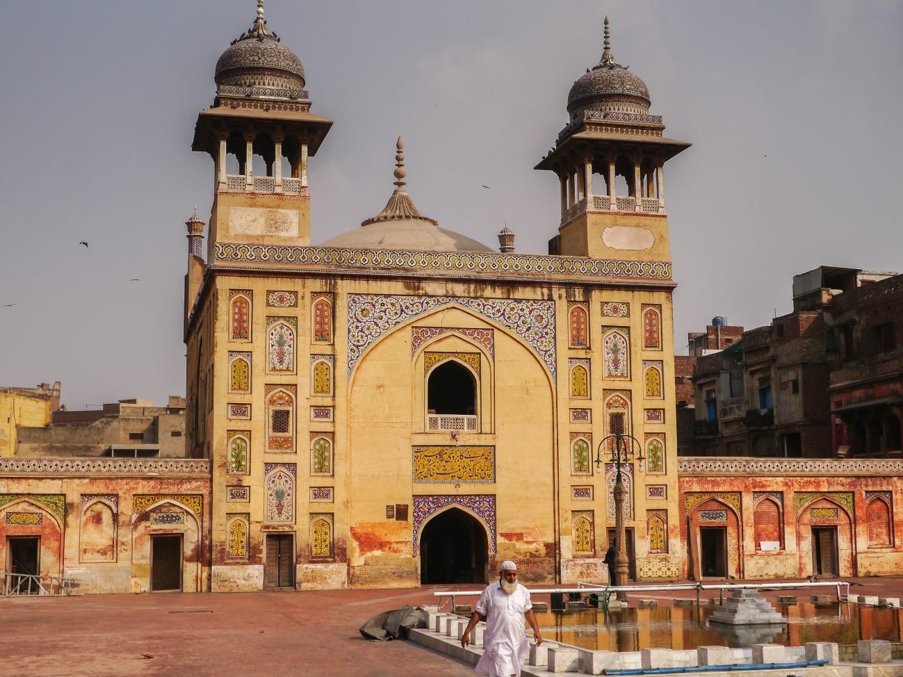meczet-wazir-khan-cudo-w-ruinie