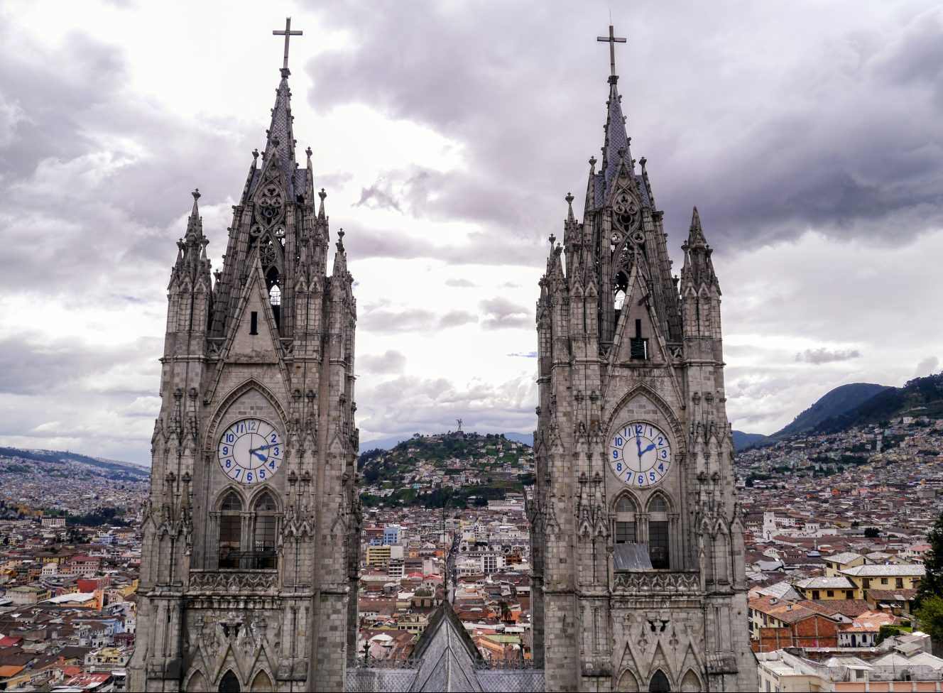 quito-miasto-kosciol